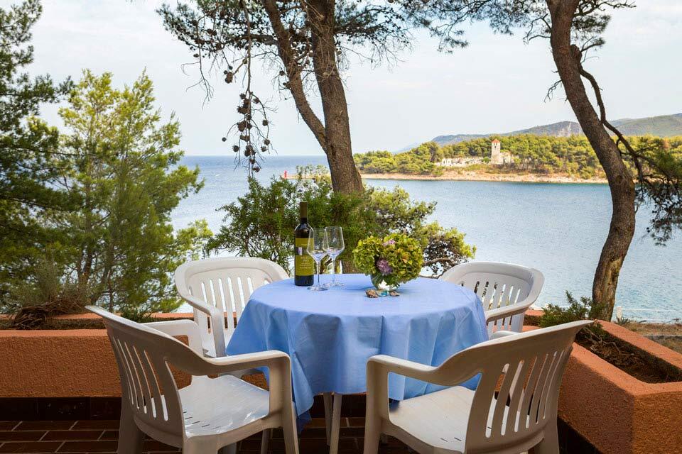 Fontana Resort Visit Jelsa.